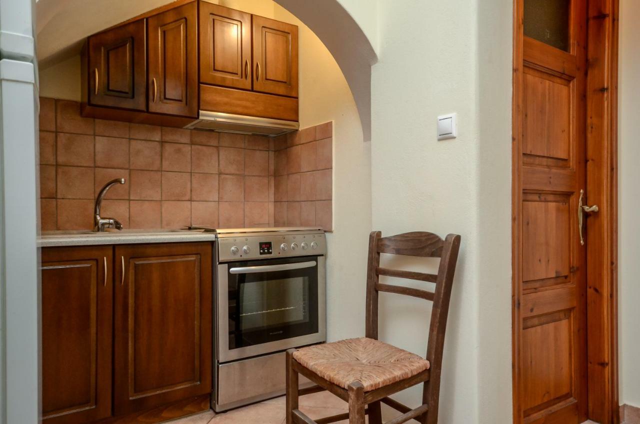 Theonis Villas Moutsouna Exterior photo