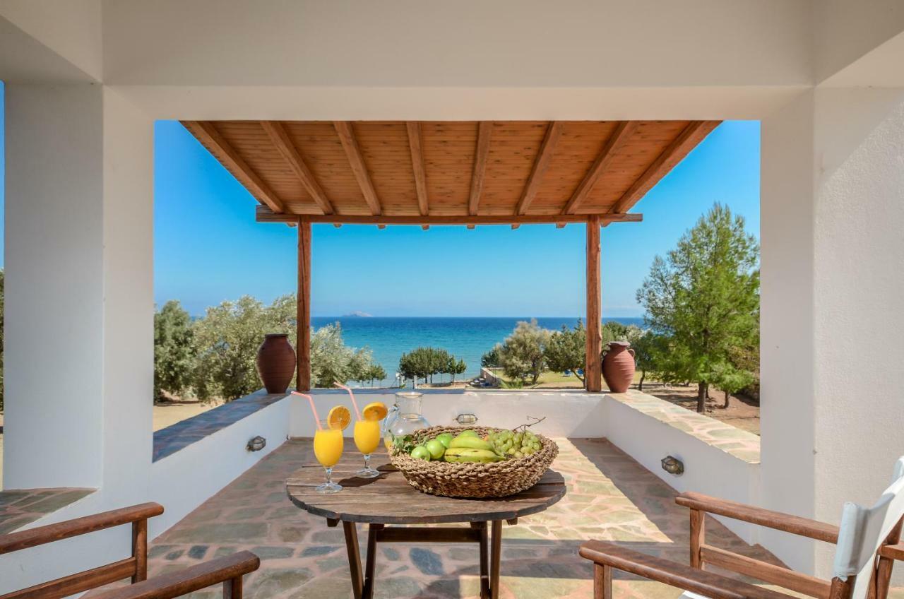 Theonis Villas Moutsouna Exterior photo