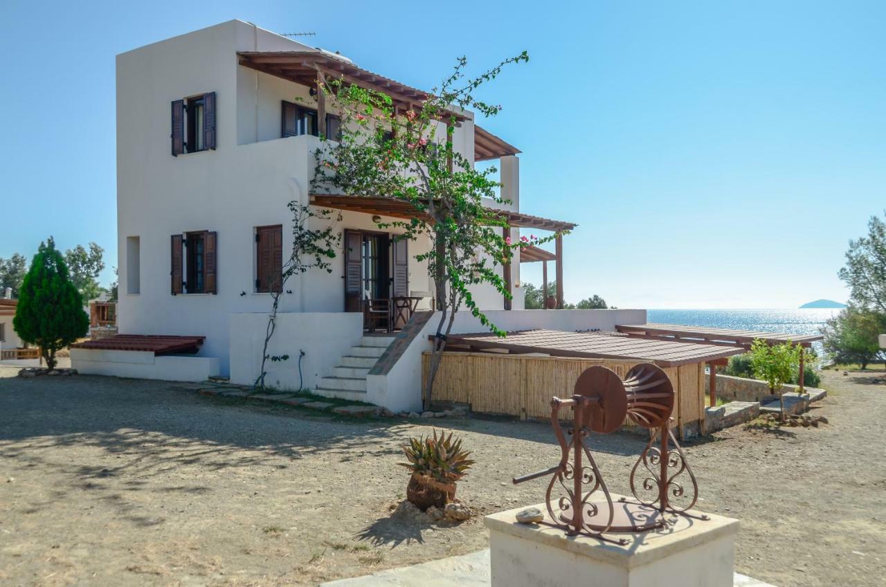 Theonis Villas Moutsouna Exterior photo